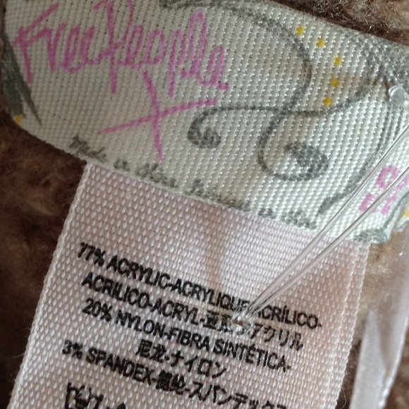 Free People Dreamland Knitted Beanie - Picture 7 of 7